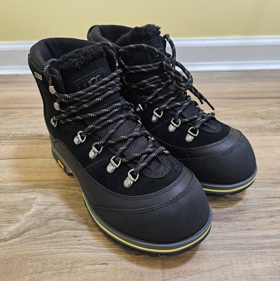 New UGG Brecken Lace Weather Boots, US 9